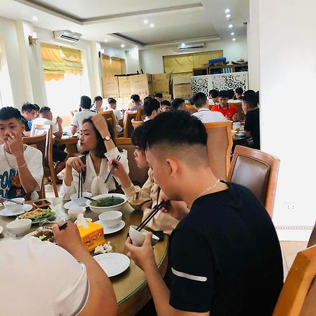 הלונג Phuong Lam Hotel מראה חיצוני תמונה
