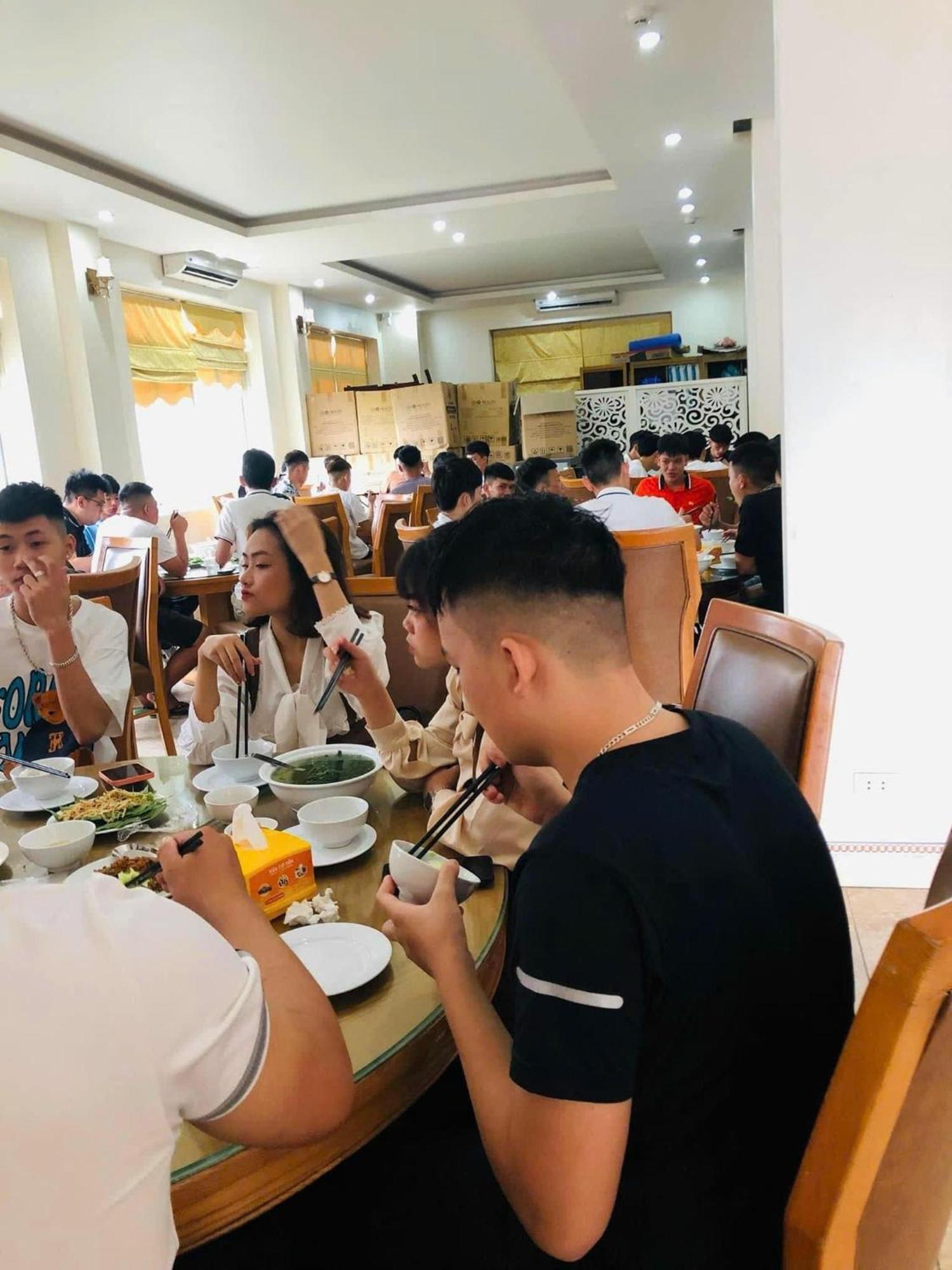 הלונג Phuong Lam Hotel מראה חיצוני תמונה